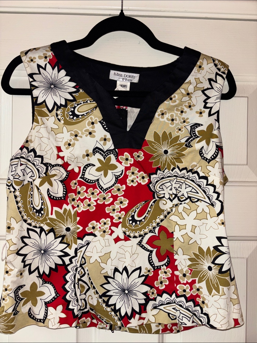 Miss Dorby Red Floral Paisley V-Neck Sleeveless Top 10P NWOT